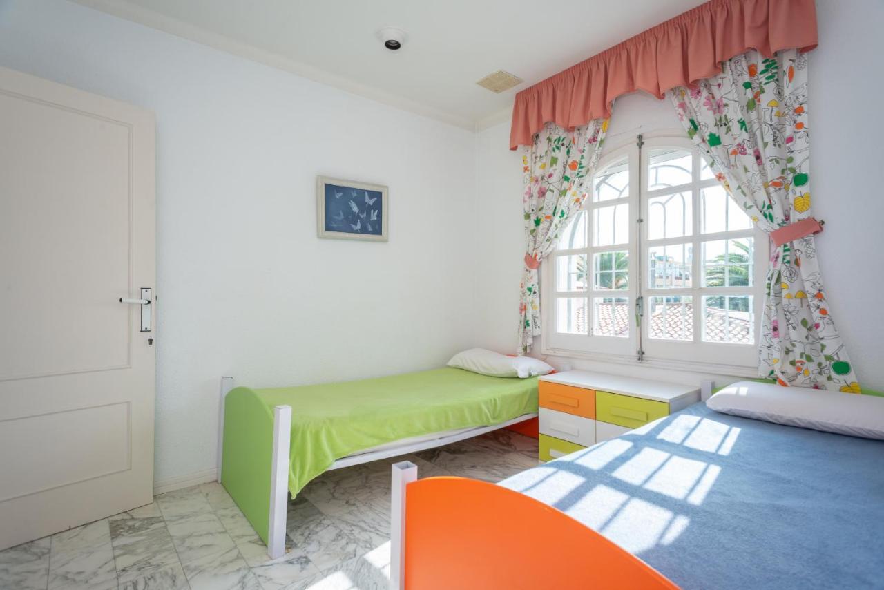Villa Requesens On Canal Empuriabrava Ngoại thất bức ảnh