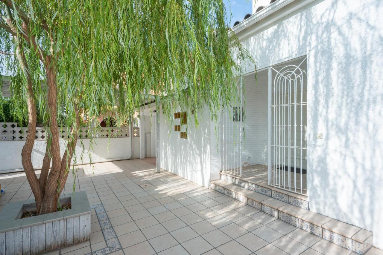 Villa Requesens On Canal Empuriabrava Ngoại thất bức ảnh
