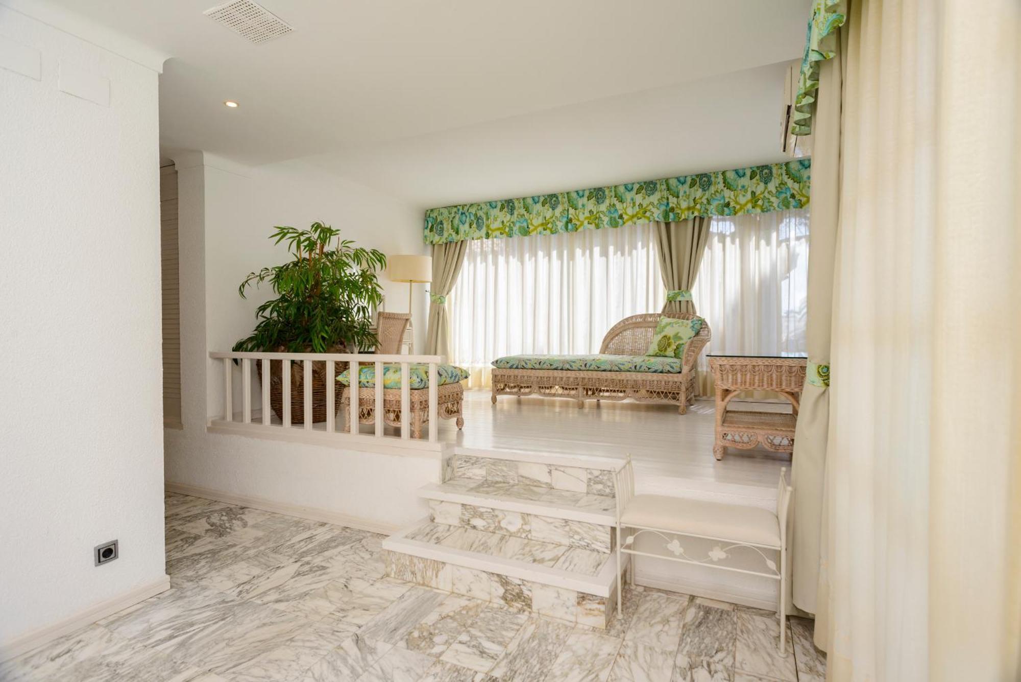 Villa Requesens On Canal Empuriabrava Ngoại thất bức ảnh