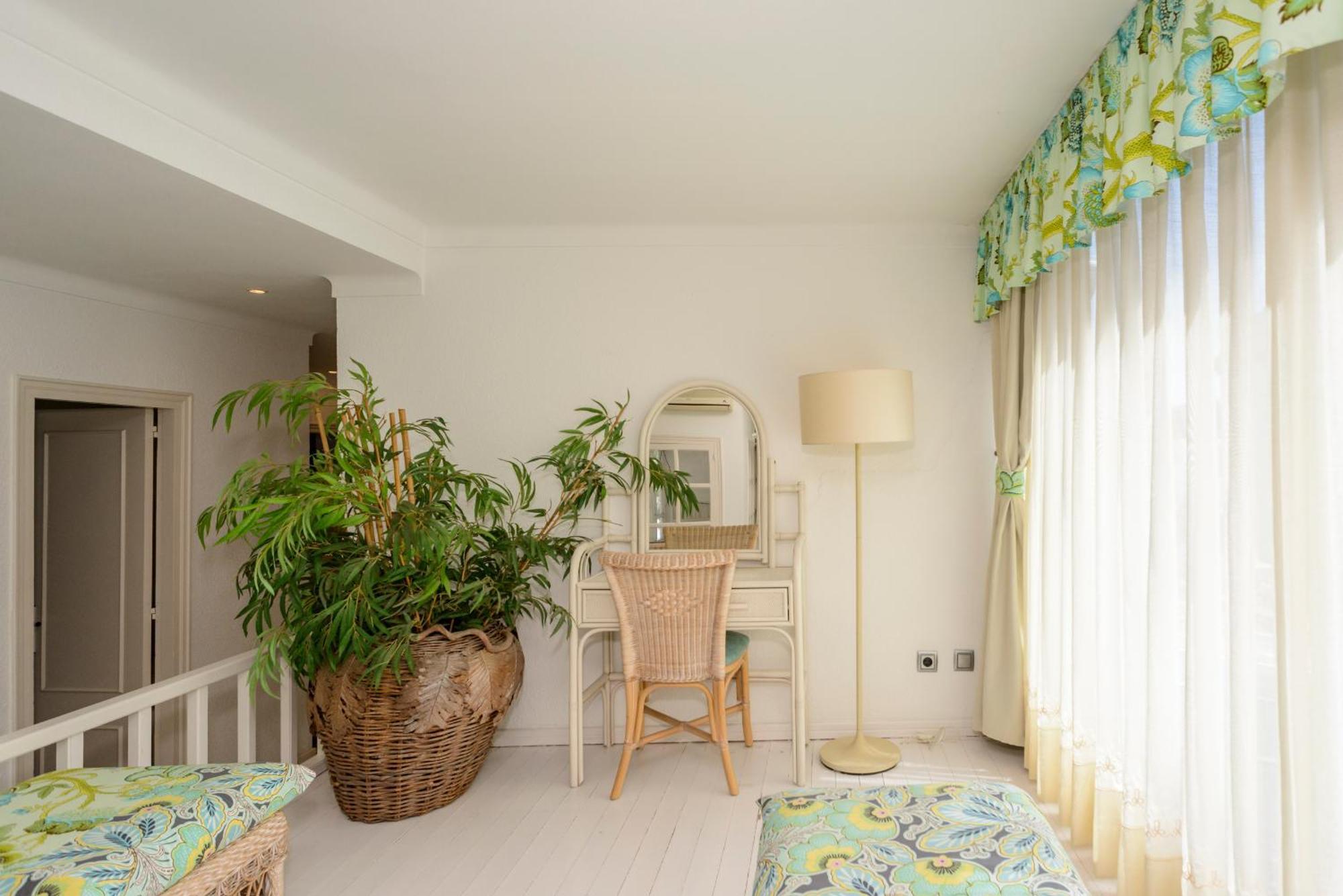 Villa Requesens On Canal Empuriabrava Ngoại thất bức ảnh