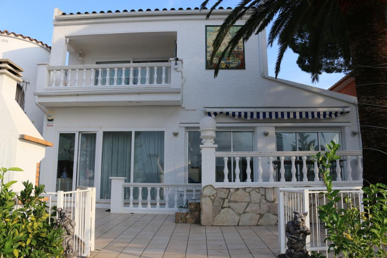 Villa Requesens On Canal Empuriabrava Ngoại thất bức ảnh