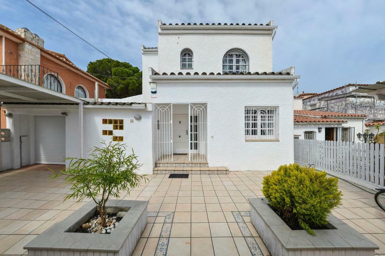 Villa Requesens On Canal Empuriabrava Ngoại thất bức ảnh