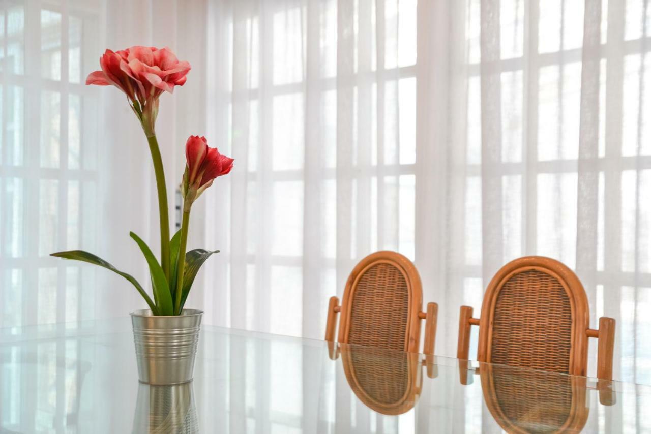 Villa Requesens On Canal Empuriabrava Ngoại thất bức ảnh
