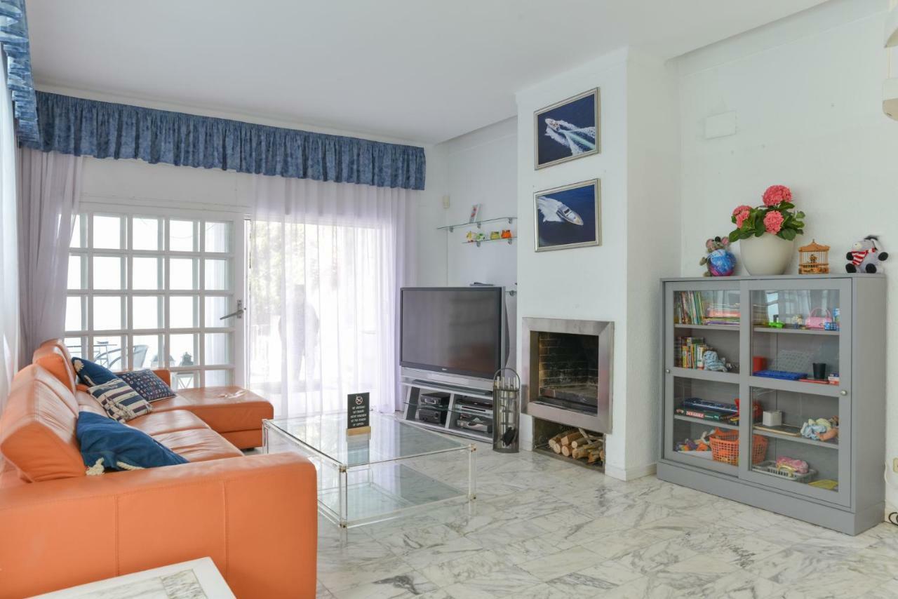 Villa Requesens On Canal Empuriabrava Ngoại thất bức ảnh