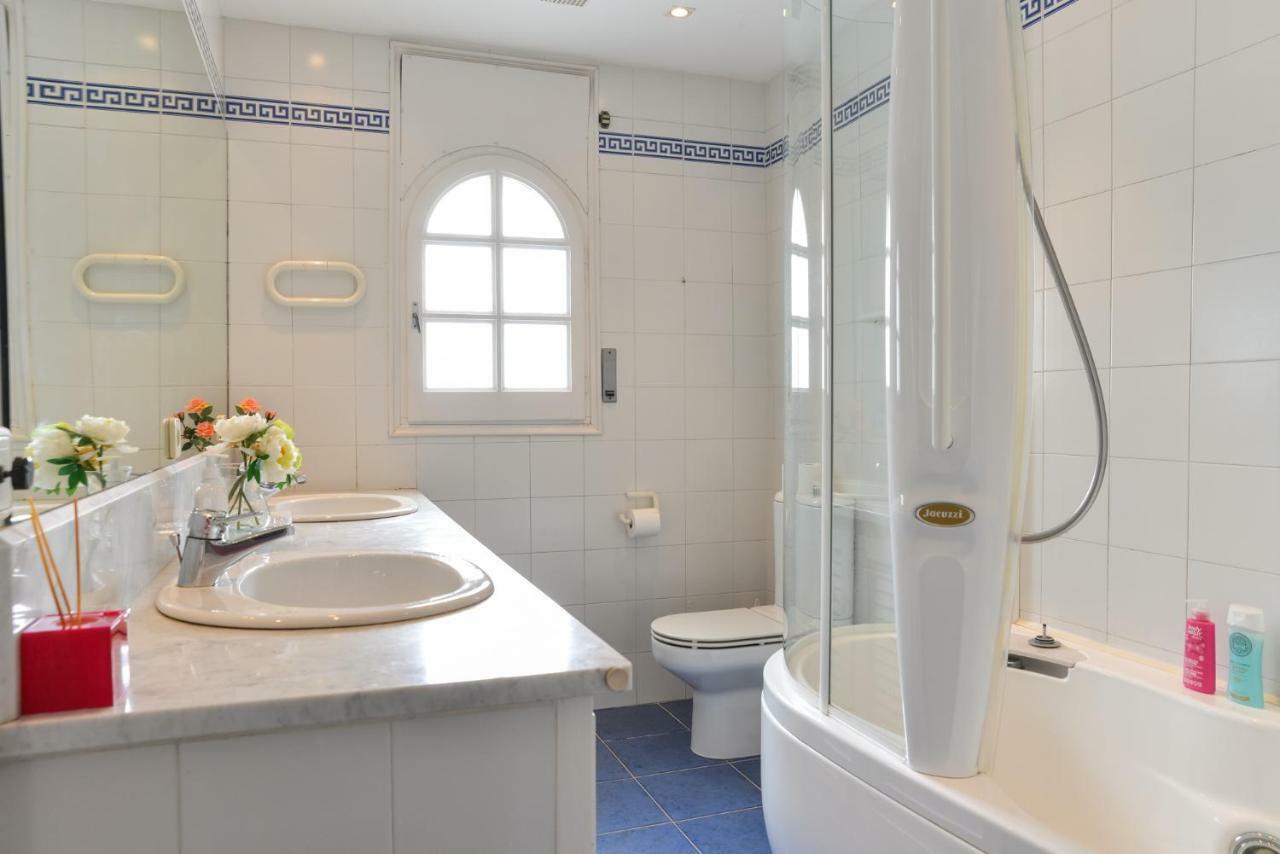Villa Requesens On Canal Empuriabrava Ngoại thất bức ảnh