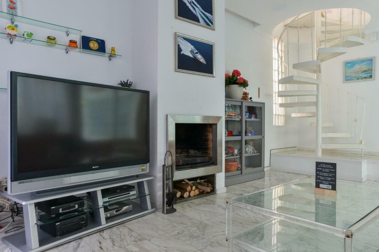 Villa Requesens On Canal Empuriabrava Ngoại thất bức ảnh